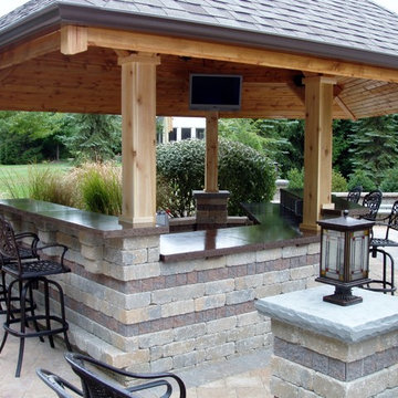 COVERED POOLSIDE  BAR