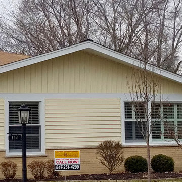 Arlington Heights, IL Vinyl Siding Mastic Classic Cream