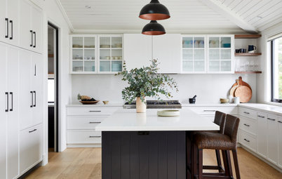 Room of the Week: A Modern Coastal Kitchen With a Hamptons Twist