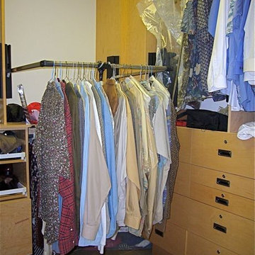 Pull-down clothing rods (Master Closet)
