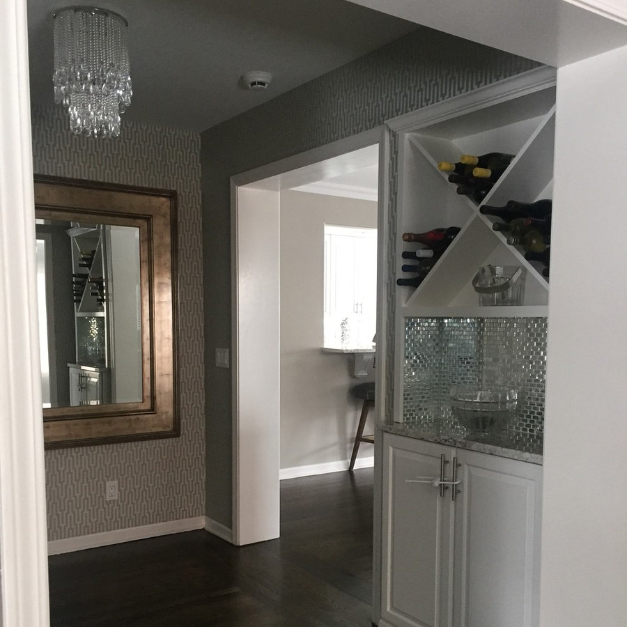 S. Glenhurst Dry Bar & Living Room