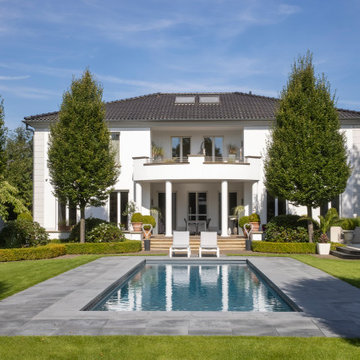 Outdoor Pool - GFK D-Line Linear