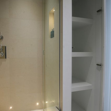 Simple, timeless shower room