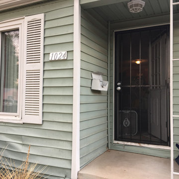 Quest Vinyl siding in Portsmouth Blue