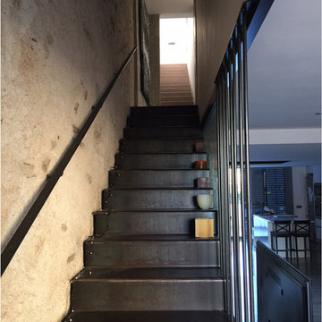 Casa entre medianeras M & I - escalera