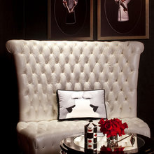 cocktail lounge