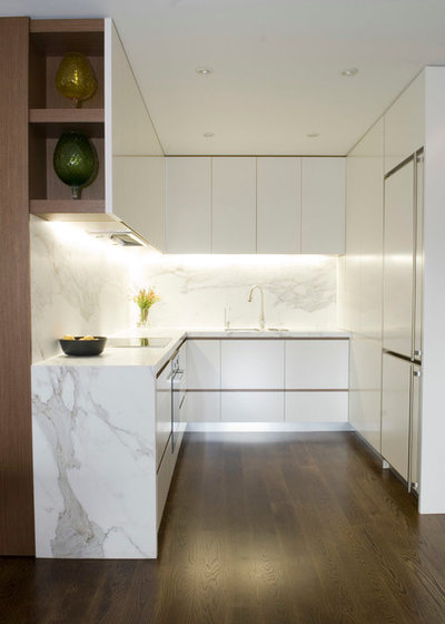 Modern Kitchen by Justin Loe Architects