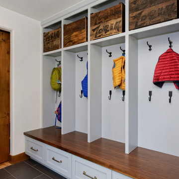 Evergreen Design and Decor