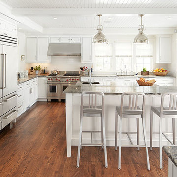 Hamburg Cove White Kitchen