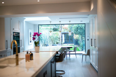 Inspiration for a large contemporary kitchen in London.