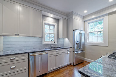 Example of a transitional kitchen design in DC Metro