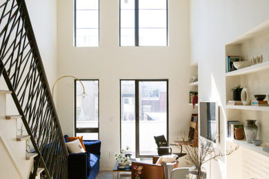 Example of a dining room design in New York