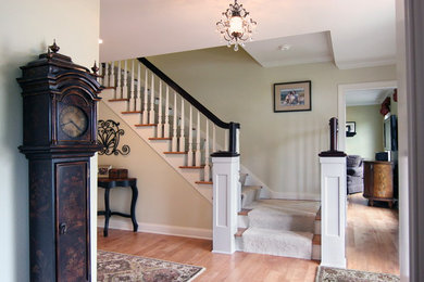 Inspiration for a timeless home design remodel in Milwaukee