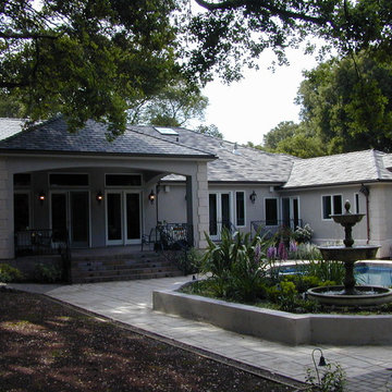 Serenity in the Oaks