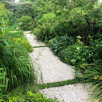 Chiswick triangular garden