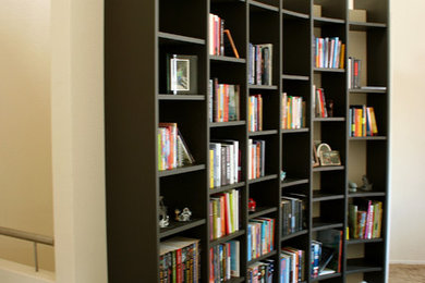 Bücherregal für ein Haus im Wohnviertel Roombeek in Enschede