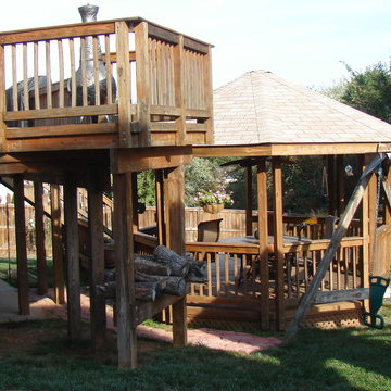 DECKS