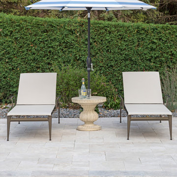 POOLSIDE POSH