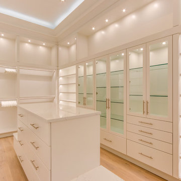 Caloosahatchee Closet