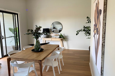 This is an example of a modern dining room in Sydney.