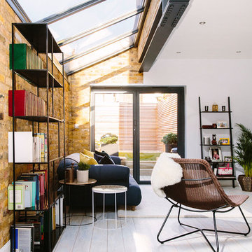 A light & bright living space with an industrial twist