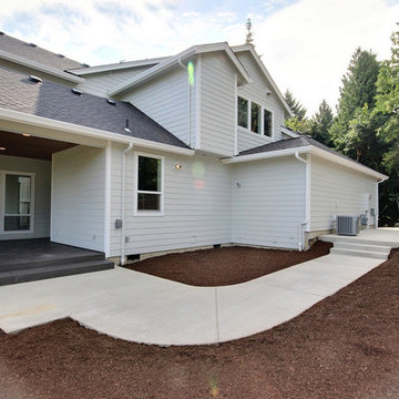 AH4 : Multi-Story Modern Craftsman on Acreage