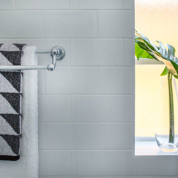 Balwyn North Black and White Art Deco Flavour