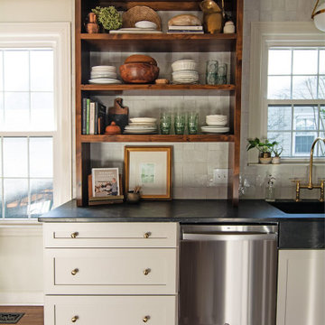 Franklin Kitchen & Dining