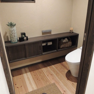 他の地域の和風のおしゃれなトイレ・洗面所の写真