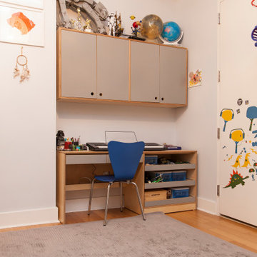 Liam's Room: Maximize Storage in an Unusual Floor Plan