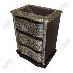 MAJESTIC CHEST OF DRAWERS - Furniture