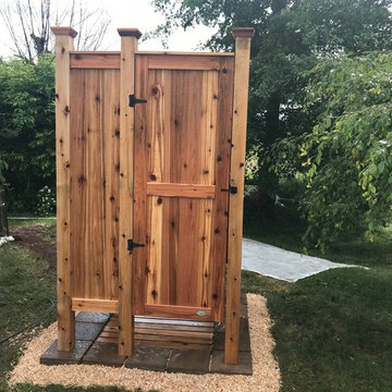 Standard Outdoor Shower Kit with Dark Shower head