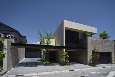Large minimalist white two-story house exterior photo in Nagoya