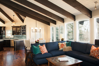 Trendy living room photo in Denver