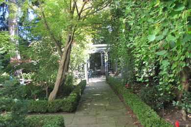 Landscape Lighting Downtown Oakville