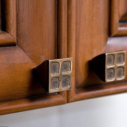 Schaub  Cabinet Hardware - Kitchen Cabinetry