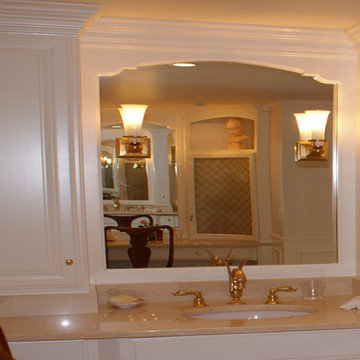 Custom Bathroom & Vanity