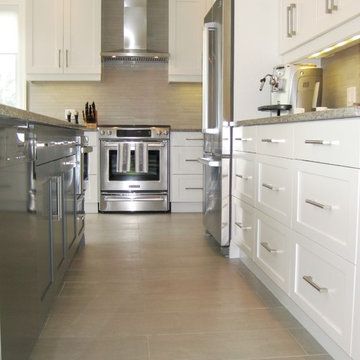 Family-Friendly Modern Great Room & Kitchen