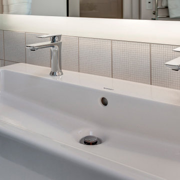 Beautiful Bellevue Bath