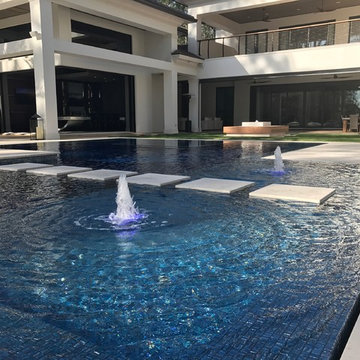367 - Luxurious Pool with Fire Balls and Infinity Edge