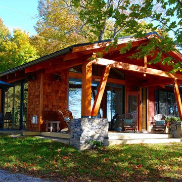 Lake Champlain Cabin Addition / Side View
