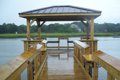 Inspiration for a timeless patio remodel in Charleston