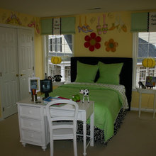 Teen girl's room