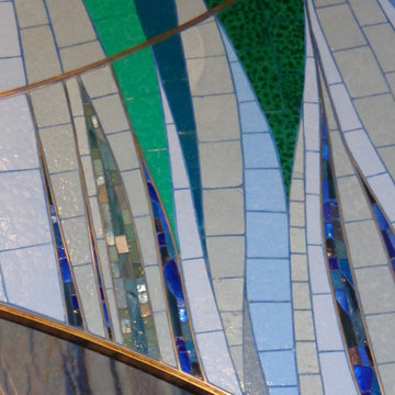 Fußbodendetail: Muranoglas mit Metallstegen