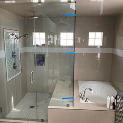 White Oaks,Orange County - Shower Doors