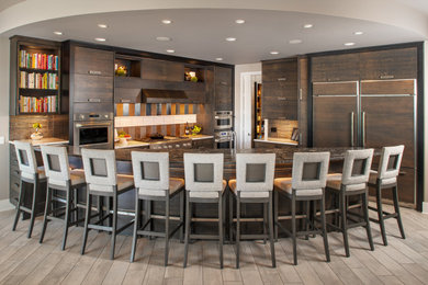 Kitchen - contemporary kitchen idea in Omaha