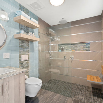 Contemporary Beach Themed Bathroom