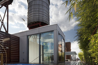 Example of a minimalist rooftop deck design in New York