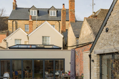 Inspiration for a house exterior in Oxfordshire.