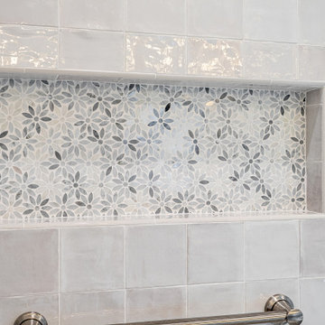 Franklin Master Bathroom Suite